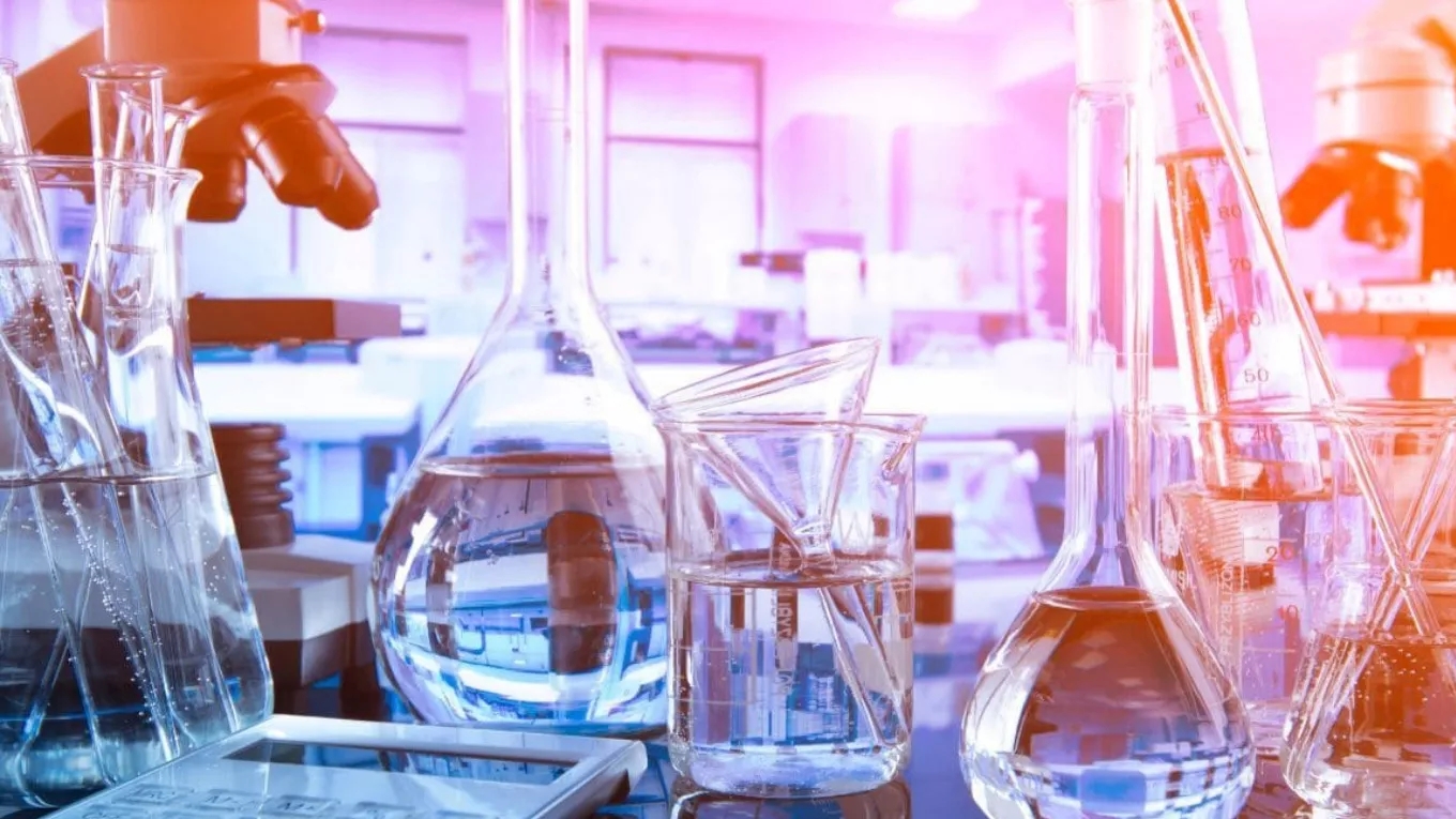 Familiarity with laboratory equipment and the use of each Familiarity with laboratory equipment and the use of each